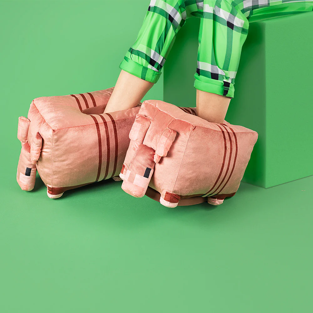 Minecraft Armadillo Plush Kids Slippers - Image 3