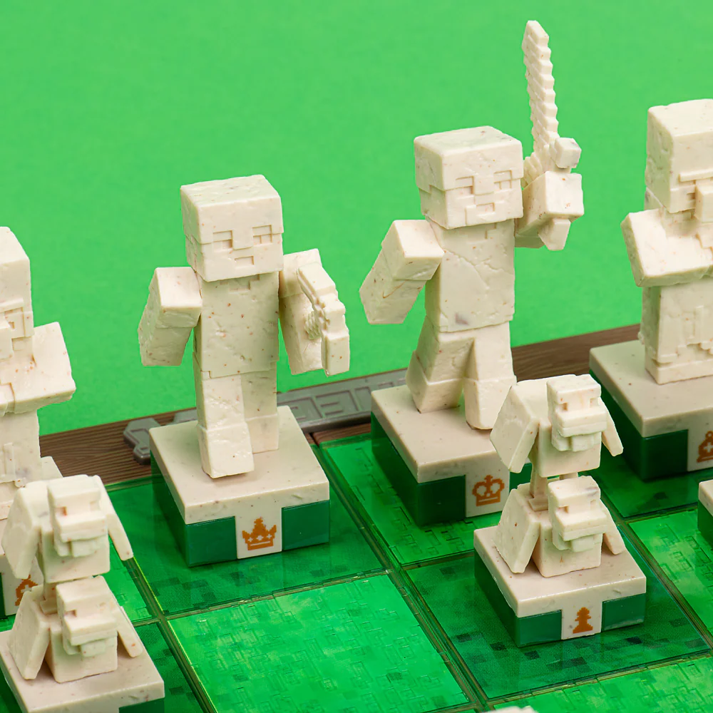 Minecraft Chess Set - Image 4
